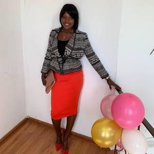 Meet your Posher, Alexis